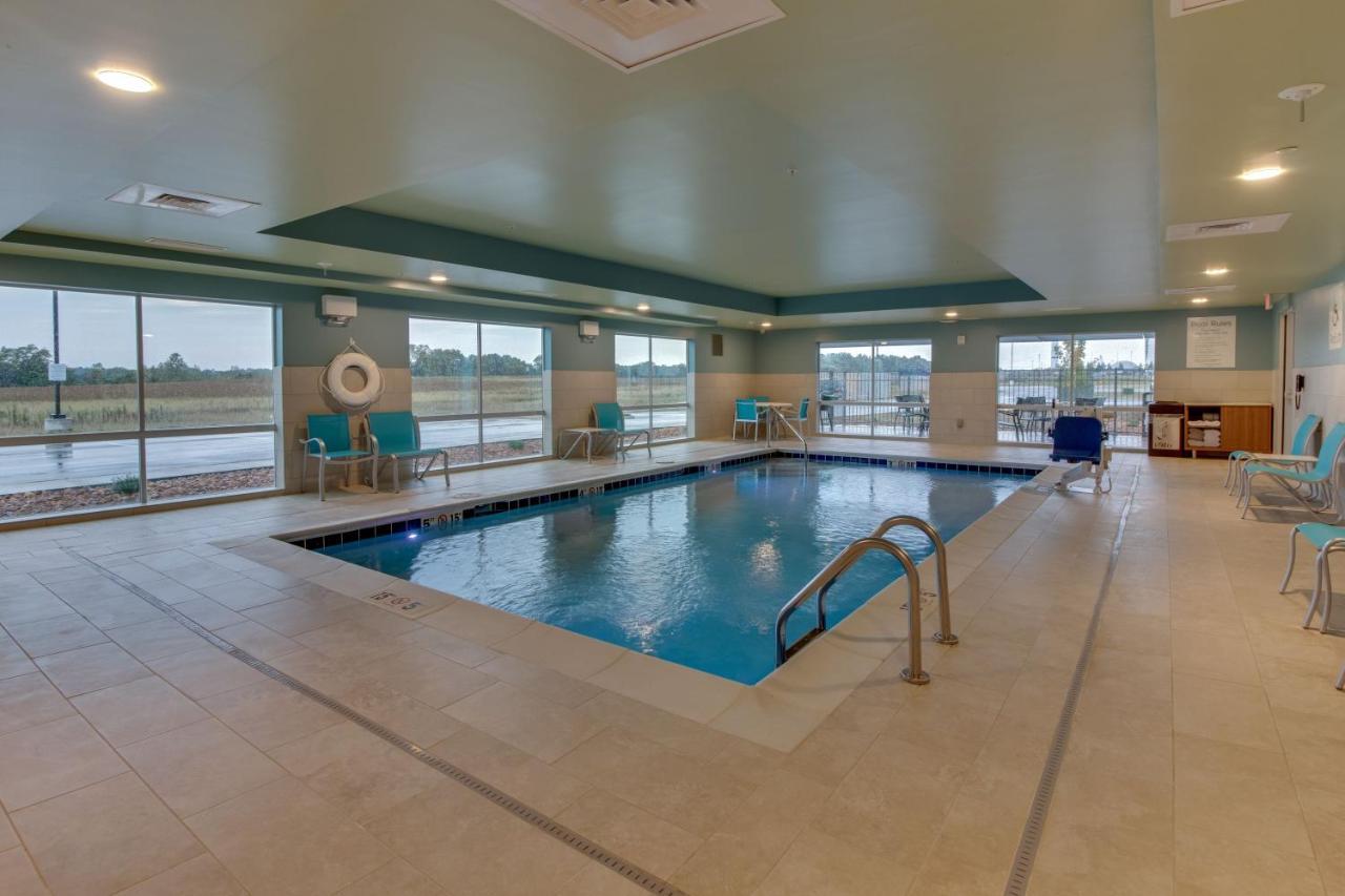 Holiday Inn Express & Suites - Union City By Ihg Exteriör bild
