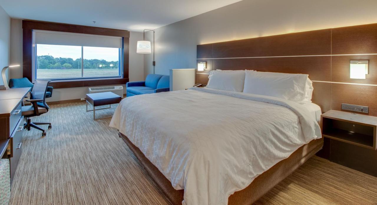 Holiday Inn Express & Suites - Union City By Ihg Exteriör bild