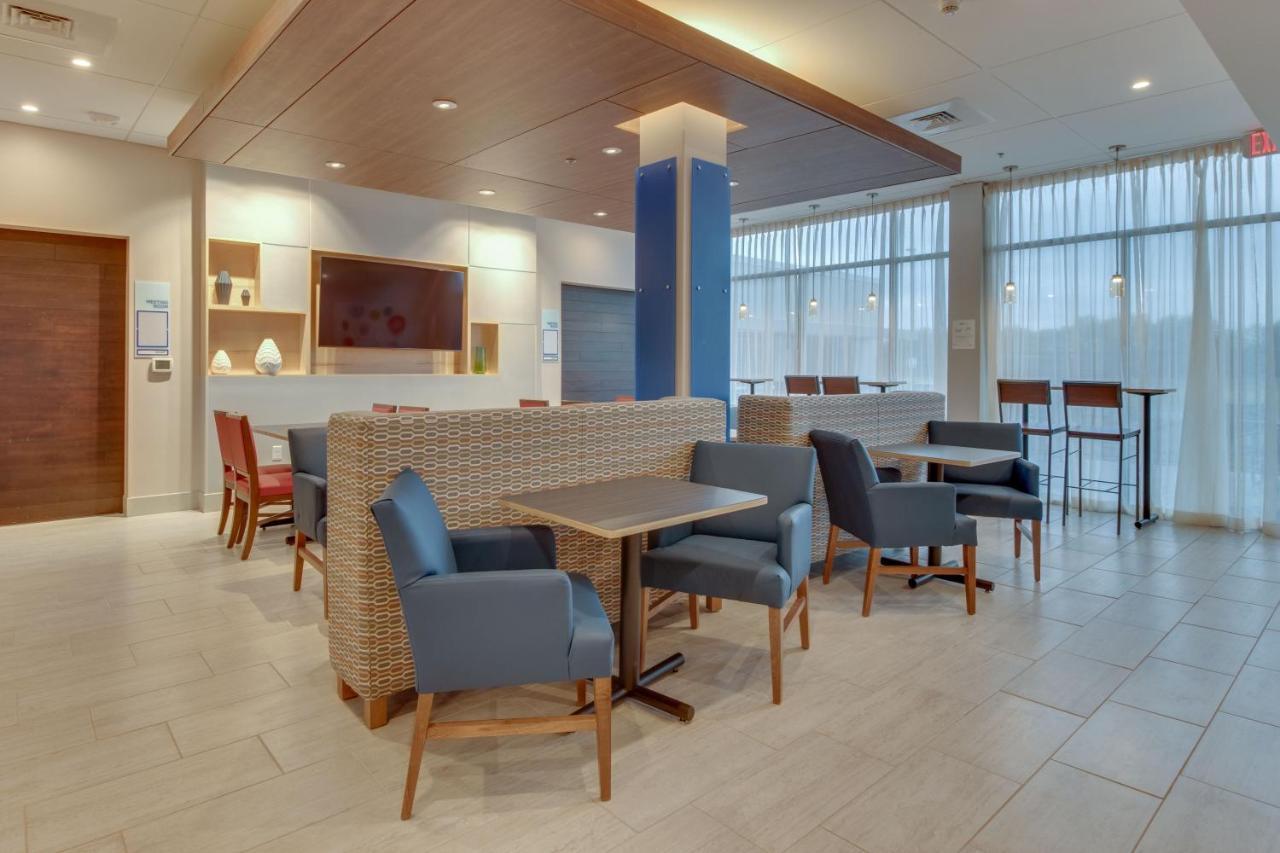 Holiday Inn Express & Suites - Union City By Ihg Exteriör bild