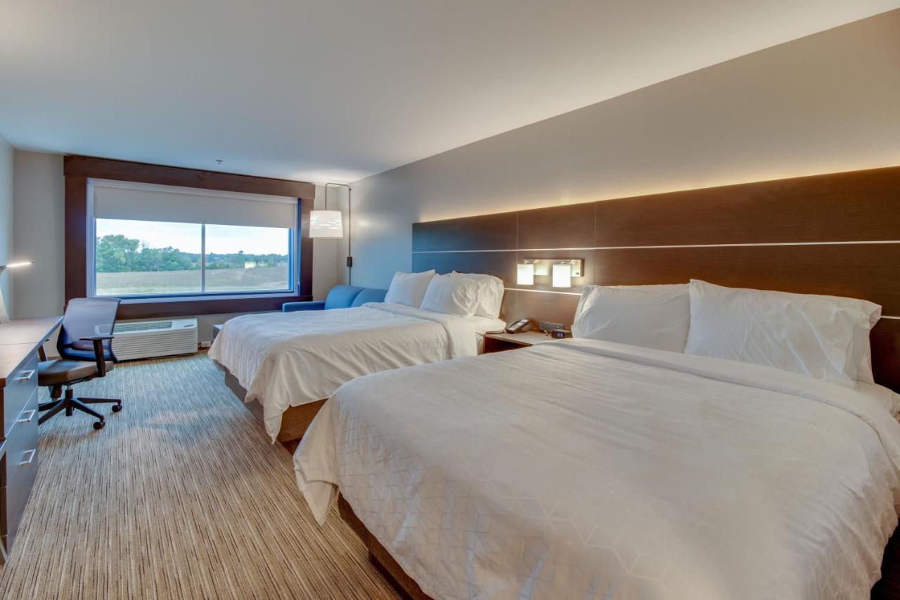 Holiday Inn Express & Suites - Union City By Ihg Exteriör bild